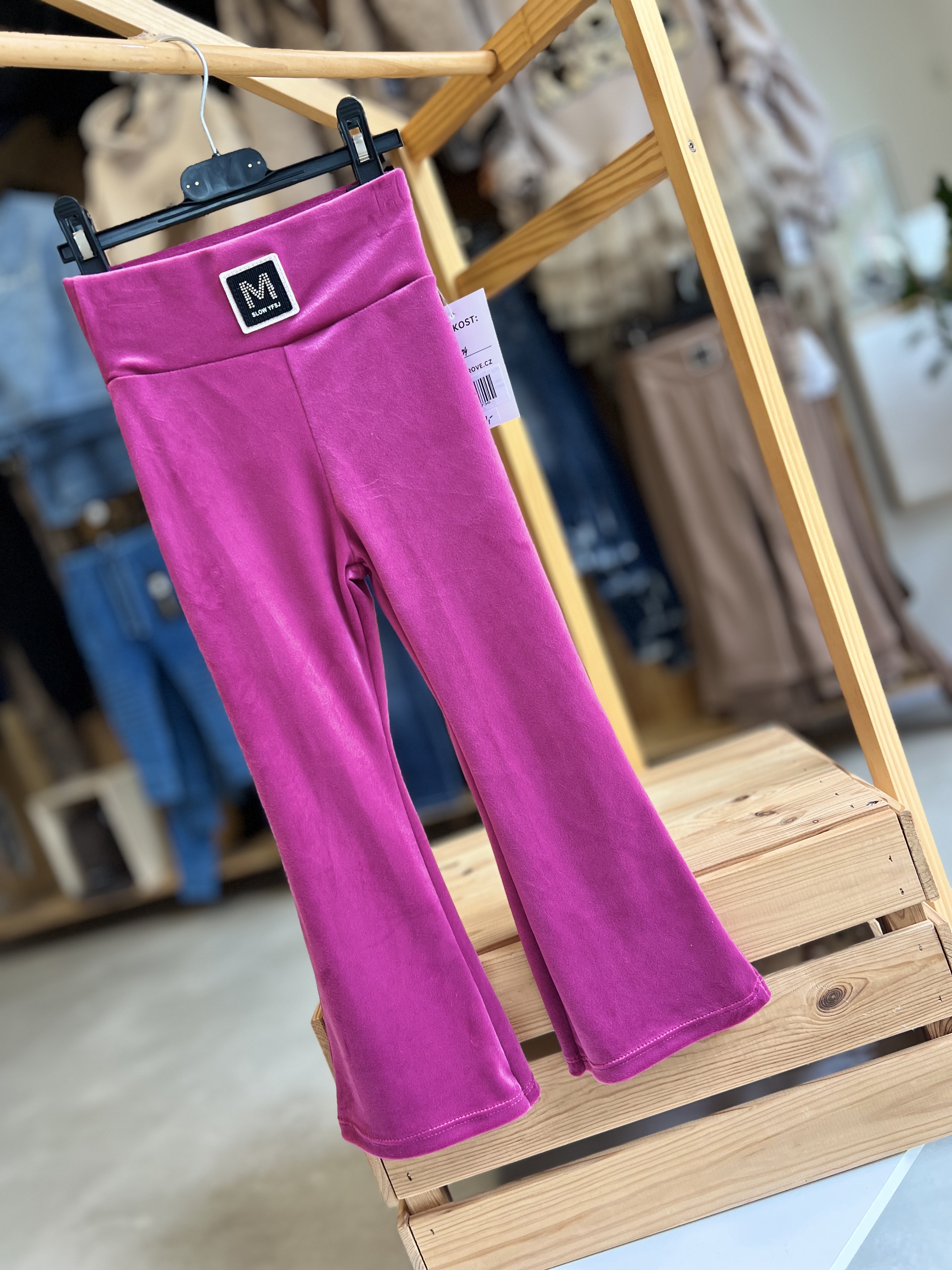Kalhoty zvony semišové, purpurové