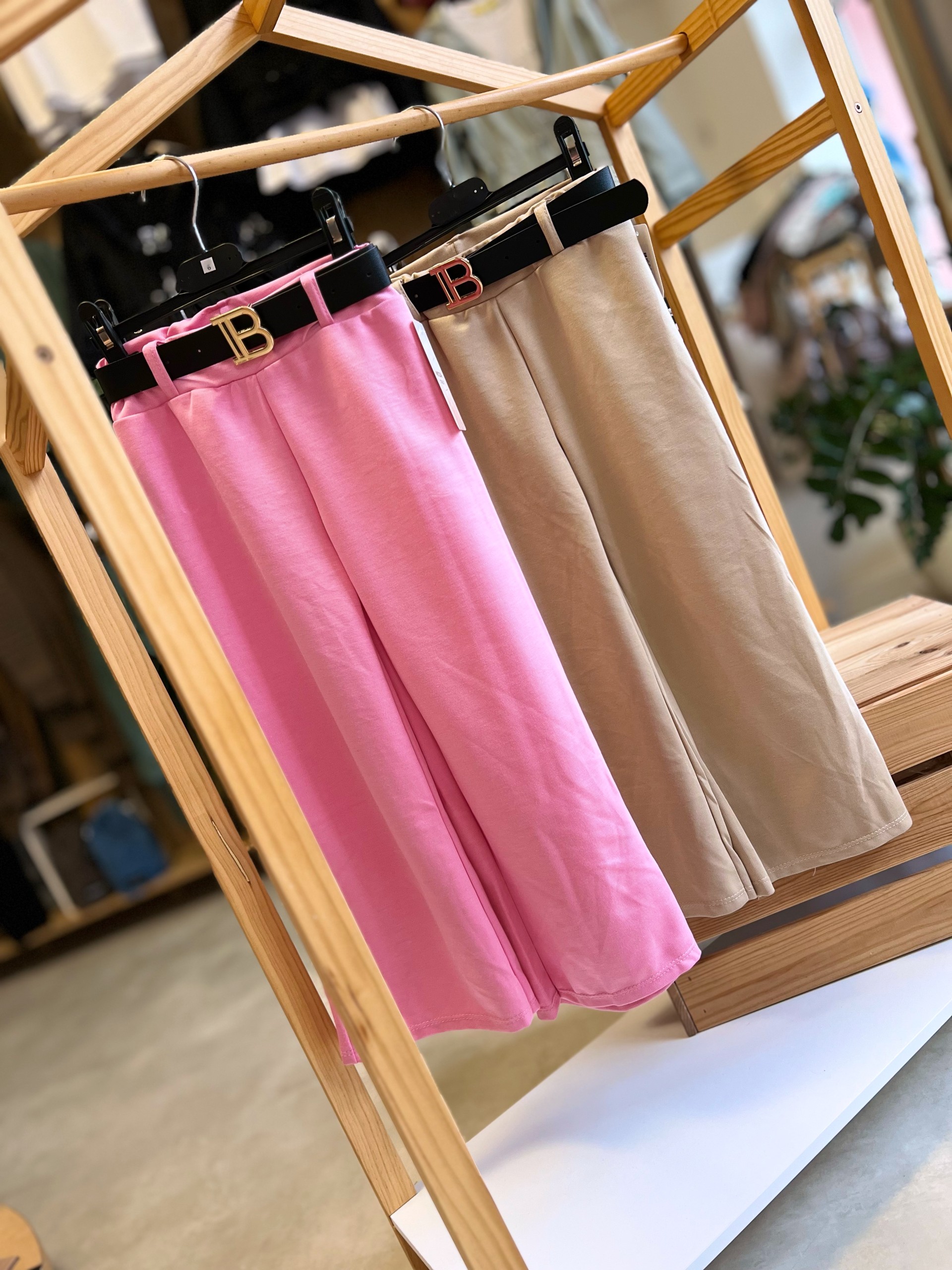Široké kalhoty s páskem B, pink