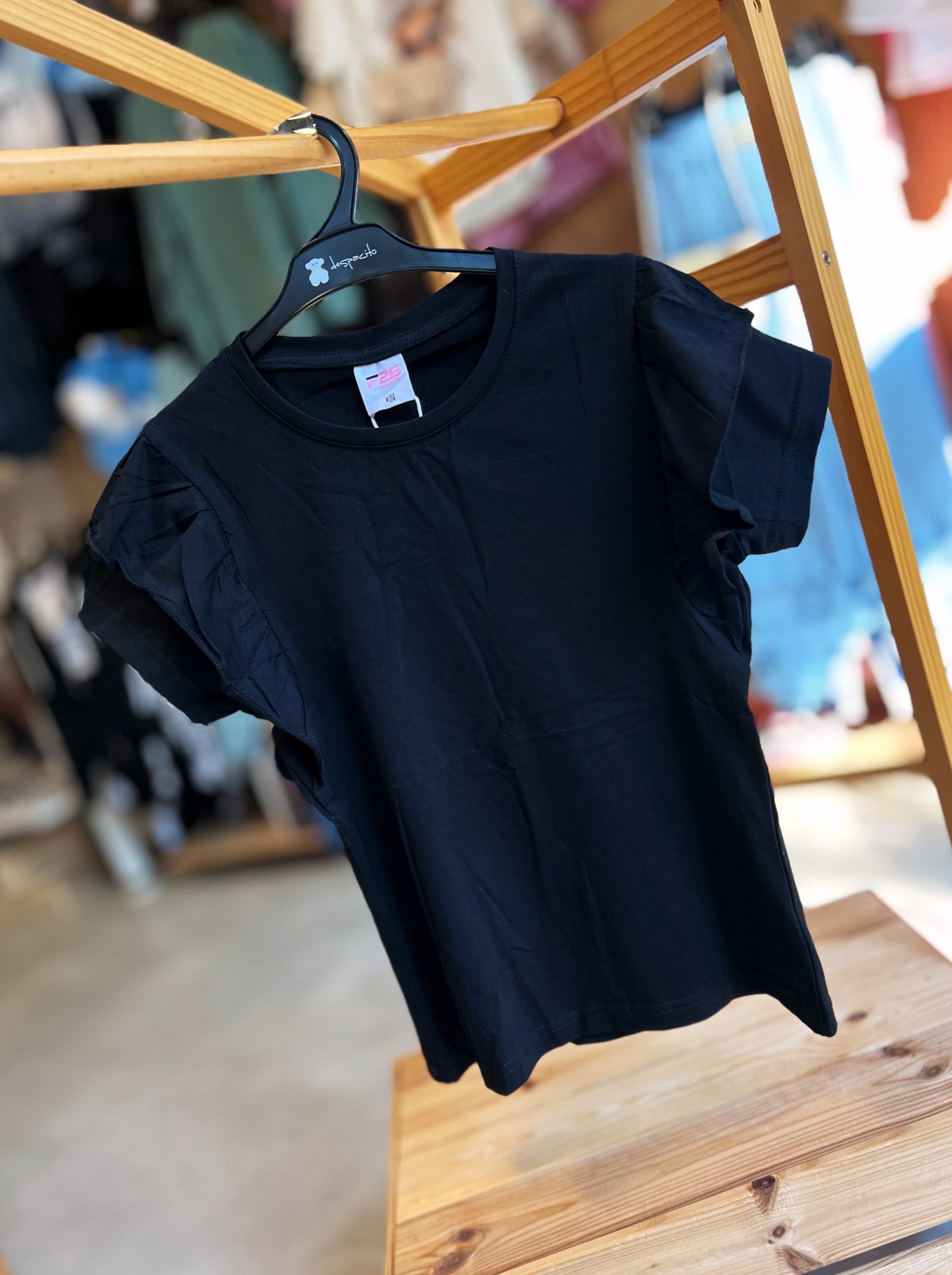 Triko s volánem basic, black